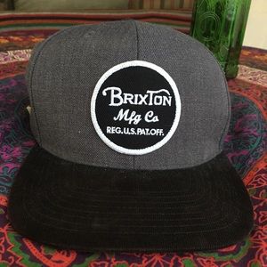 Brixton SnapBack gray and black